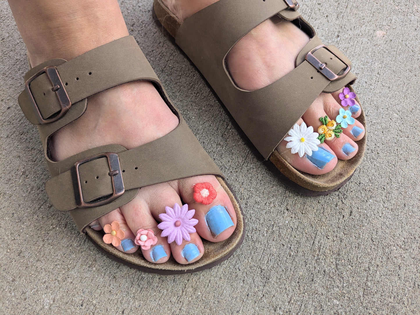 Pastel 10 pack toe flowers